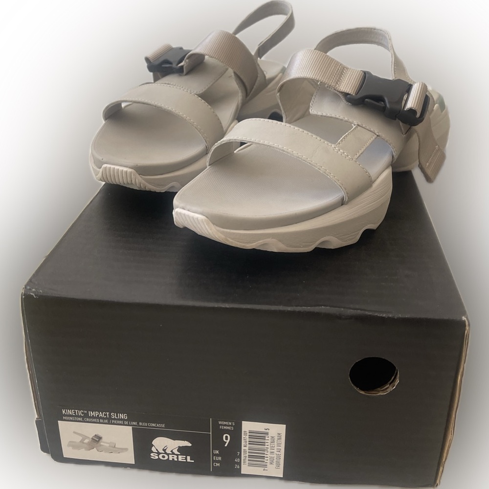 Sorel Kinetic sandal size 9M